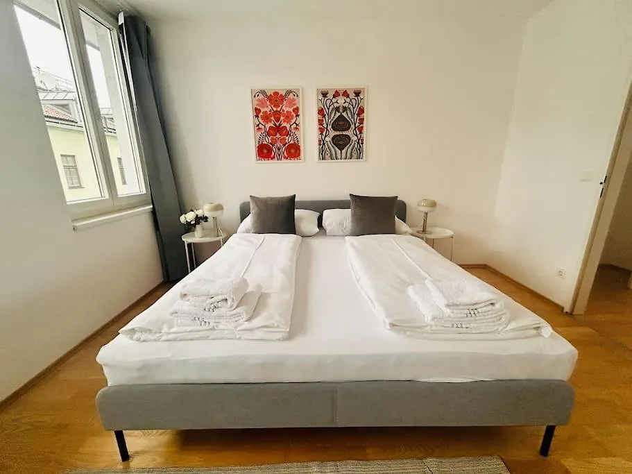 Beautiful Apartment With Balcony Vienna 0*,