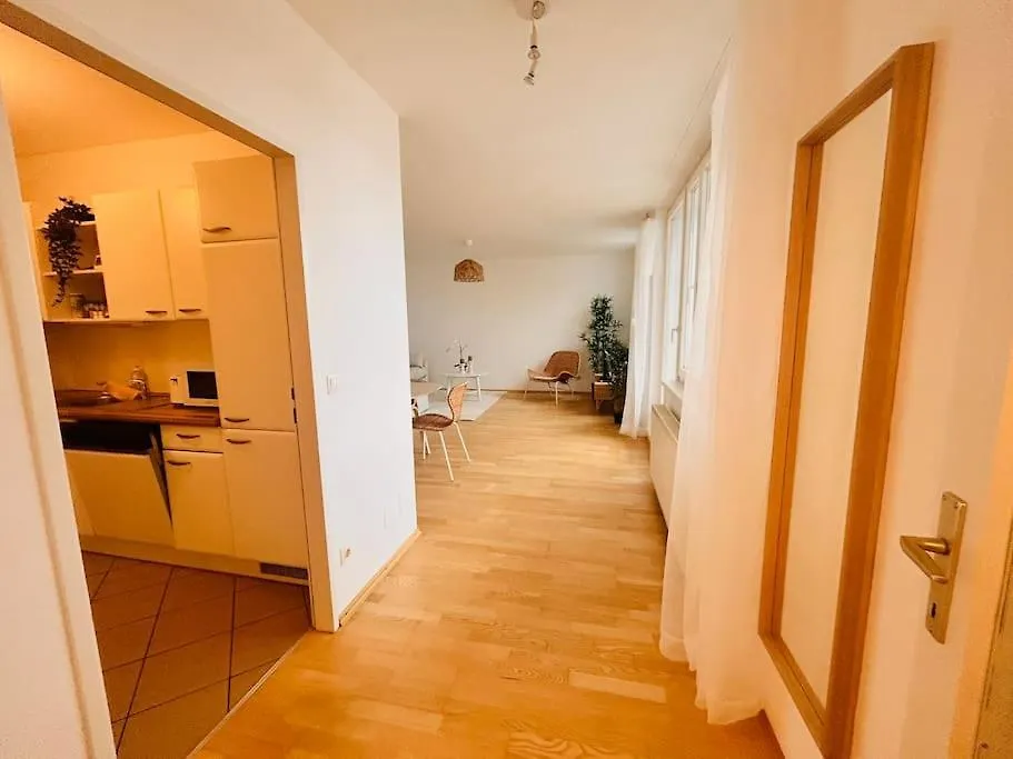 Beautiful Apartment With Balcony Vienna