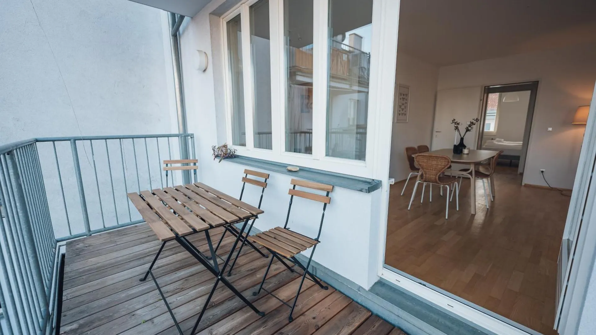 Beautiful Apartment With Balcony Vienna