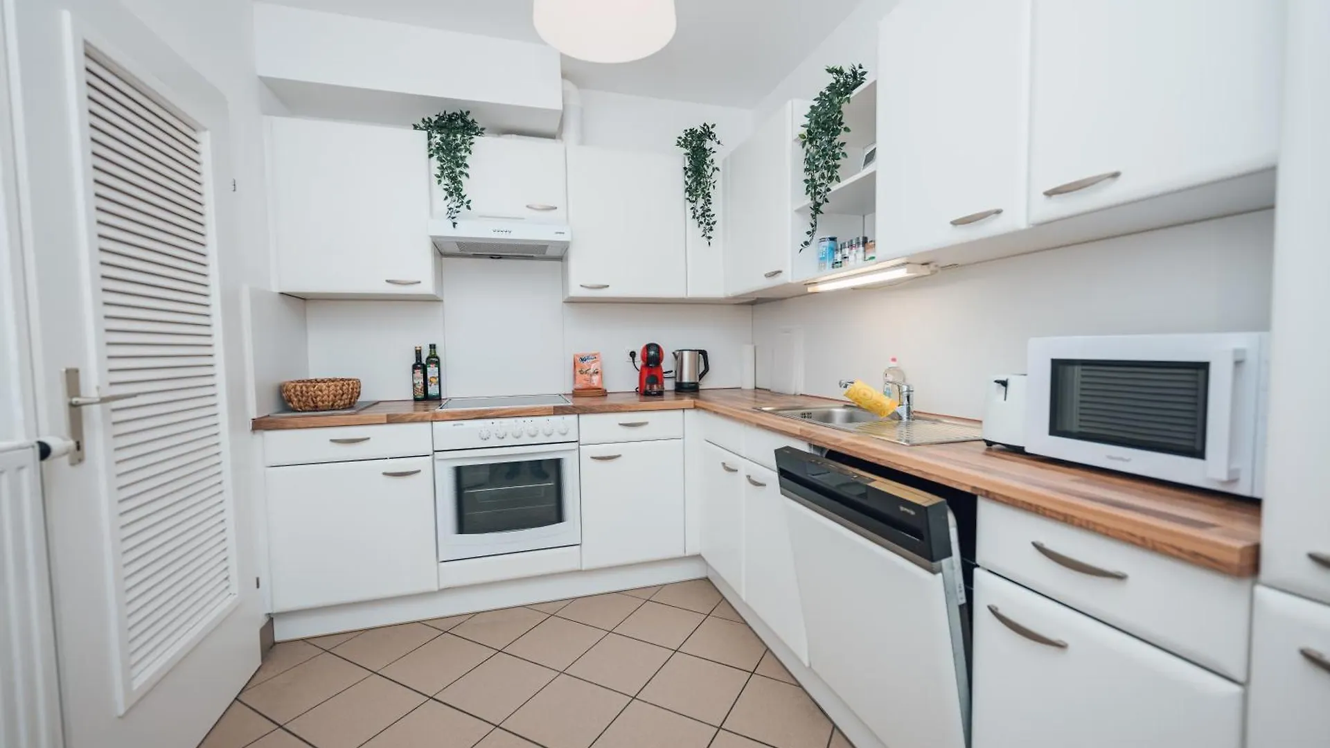 Beautiful Apartment With Balcony Vienna