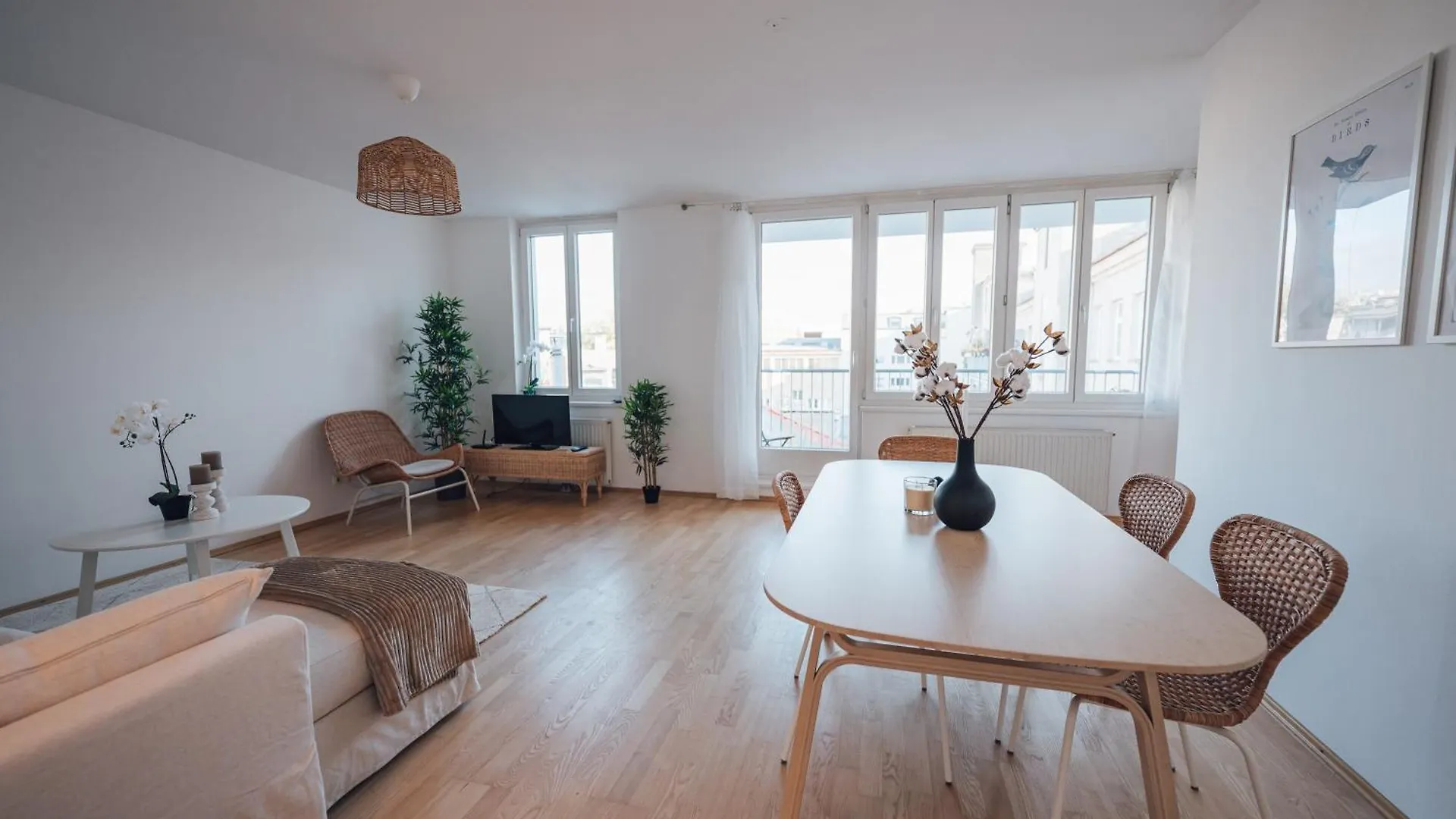 Beautiful Apartment With Balcony Vienna
